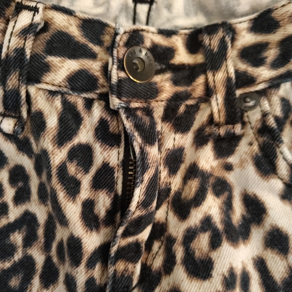 Rag N Bone Boyfriend Jeans Women's SZ 25 Snow Leopard Cheetah Sz 2 RETRO GRUNGE - Picture 2 of 6